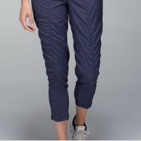 lululemon athletica Pants - Women's Lululemon Street To Studio Pants Navy Size 6